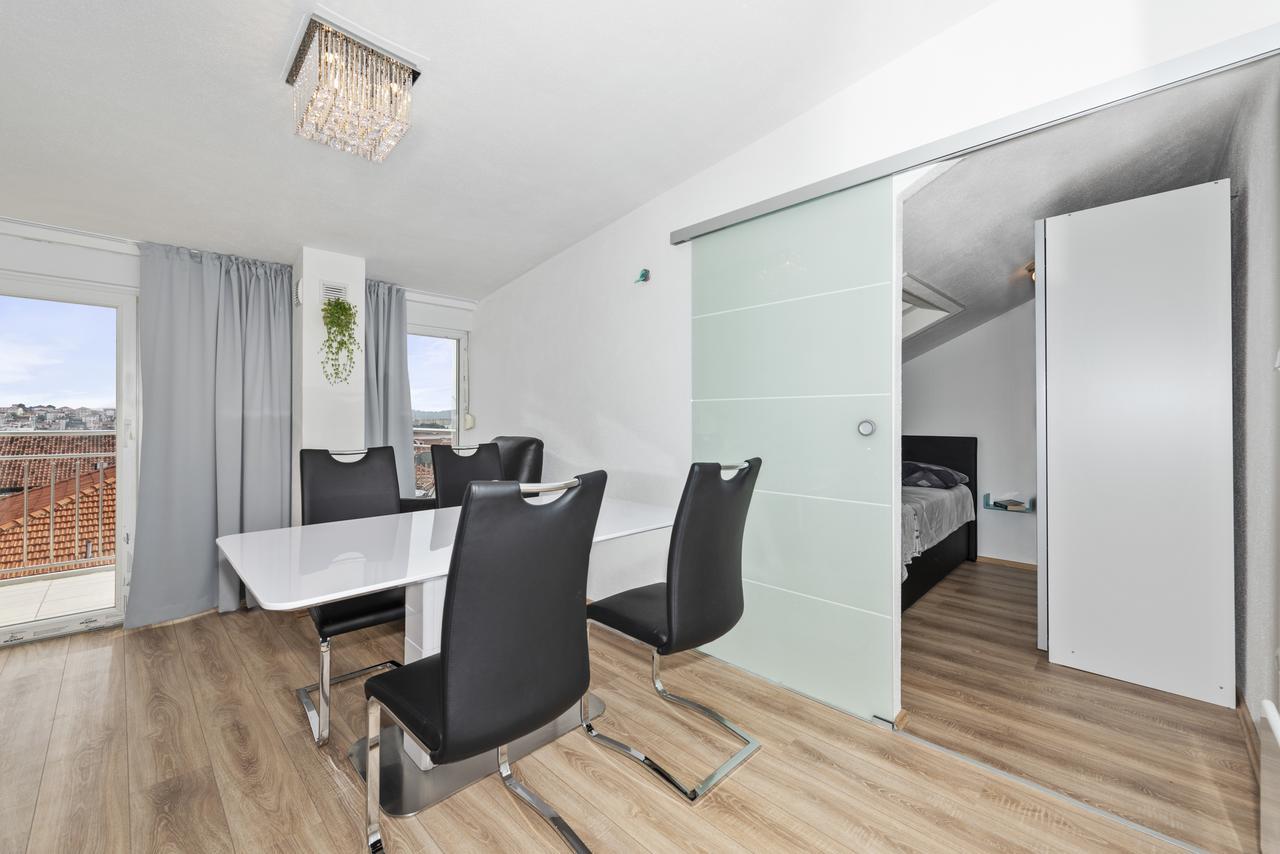 Apartment Nikola Trogir Luaran gambar